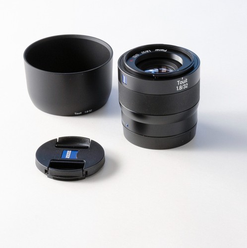 Obiettivo carl zeiss touit - carl,