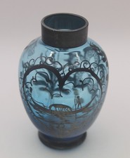 Fine, piccolo vaso con