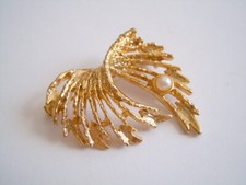 Vintage Spilla Perla Sintetica