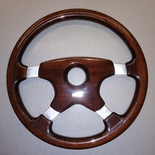 Volante MOMO ASTRA 36 cm in