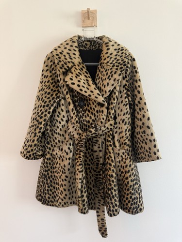 Cappotto leopardato finto