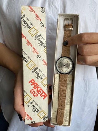 Montre raketa astra - h,