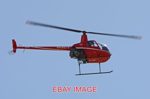 Photo helicopter robinson r22 - helicopter,