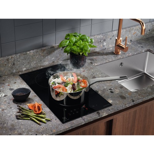 Electrolux piano induzione - electrolux,