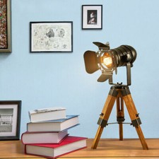 Lampada da terra treppiede led