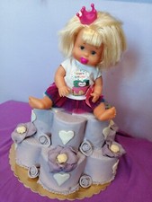 bambola NENUCO HAPPY BIRTHDAY CON CORONA 2 ABITINI, MARCHIO FAMOSA MADE IN SPAIN