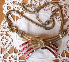 Singolare COLLANA TRIFARI