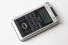 Roland R-05 Studio
