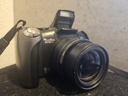 Fotocamera digitale - la,