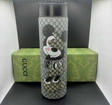 Nuovissima bottiglia acqua