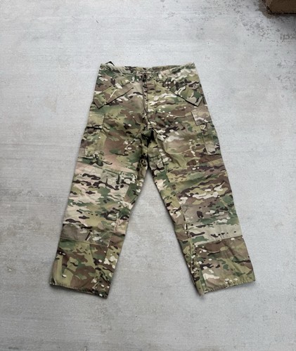 Pantaloni militari medi
