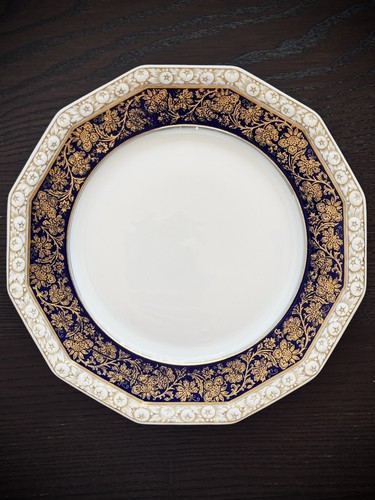 Antico piatto porcellana