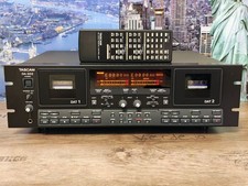 Registratore DAT doppio TASCAM