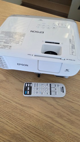 Epson pl107 projector 3500 - pl107,