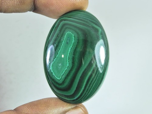 Pietra preziosa sciolta ovale