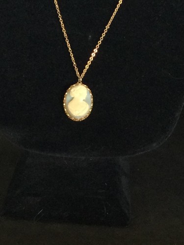 Collana cammeo tono oro - cammeo,