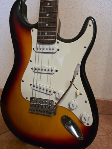 Chitarra elettrica usata - elettrica,