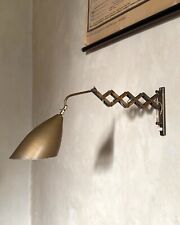 Lampada da parete a forbice in ottone anni 50 in stile Stilnovo
