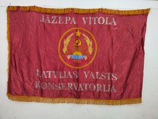 bandiera o striscione ricamato