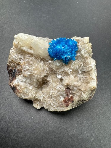 Cavansite con quarzo - cavansite, su