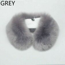 Donna Simil Fox Collo IN