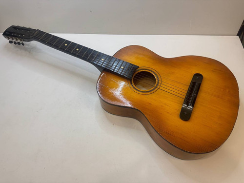 Chitarra acustica vintage