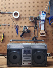 Sharp GF-9494H Ghetto Blaster Boombox radio a cassette FM SW MW LW nastro Giappone