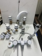 4 PEZZI , COPPIA RUBINETTI