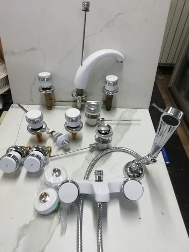 Pezzi coppia rubinetti - ,,