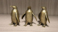 Statuina pinguino antartico