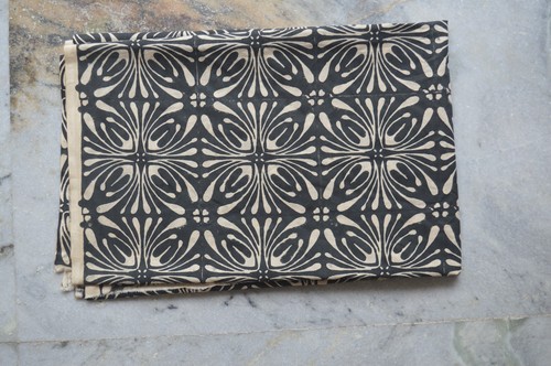 Materiale abito nero beige - abito,