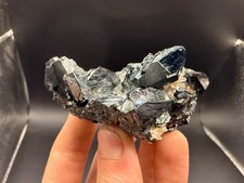 Cristalli di Ematite, Cantiere