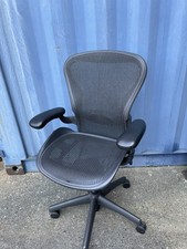 Sedia AlHerman Miller Aeron -