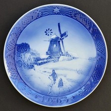 ASSIETTE DE COLLECTION signée ROYAL COPENHAGEN décor NOEL 1963 WINDMILL