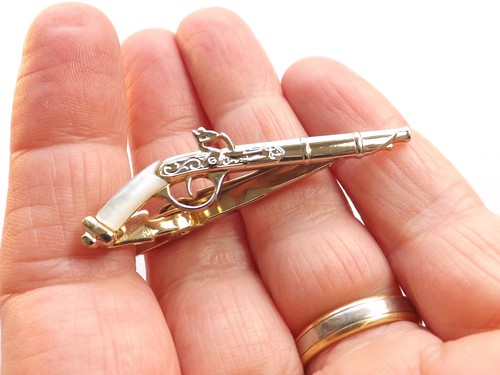 Vintage nippy clip - nippy,
