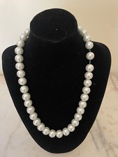 Collana vintage di 39 perle di 13 mm Lunghezza 53 cm Peso 132,38 g