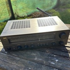 NAD 7020 amplificatore