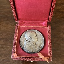 Medaglia Pio XII - 1950 Anno Santo Basiliche - Autore Pagani. ARGENTATA.