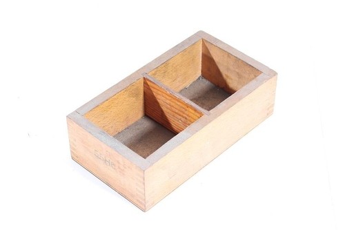 Vecchia cassa legno - di,