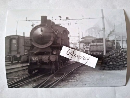 Fotografia deposito locomotive - fotografia,
