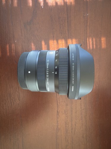 Sigma 18mm 8 dc - f/2.8,