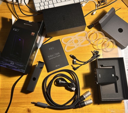 Fiio dac and headphone - fiio, q3