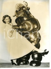 1959 CINEMA "The invisible boy" - Diane BREWSTER dancing with Robby the robot 