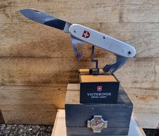 Victorinox coltellino militare