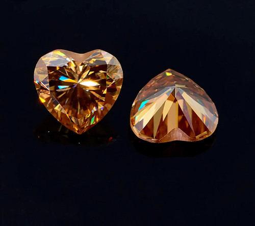 Anello con diamanti taglio