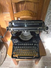 Máquina de escribir Hispano