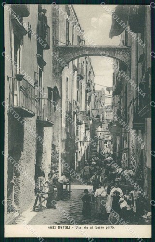 Napoli città vico - città, basso