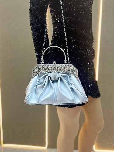 Borse alla moda - , in