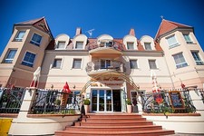 8 Tg.-Ostsee-Familien Urlaub mit Kind- Meerblick-Strandhotel mit Schwimmbad 