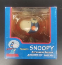 Medicom Toy  Snoopy Peanuts Astronaut  Figures Set Collector 2008